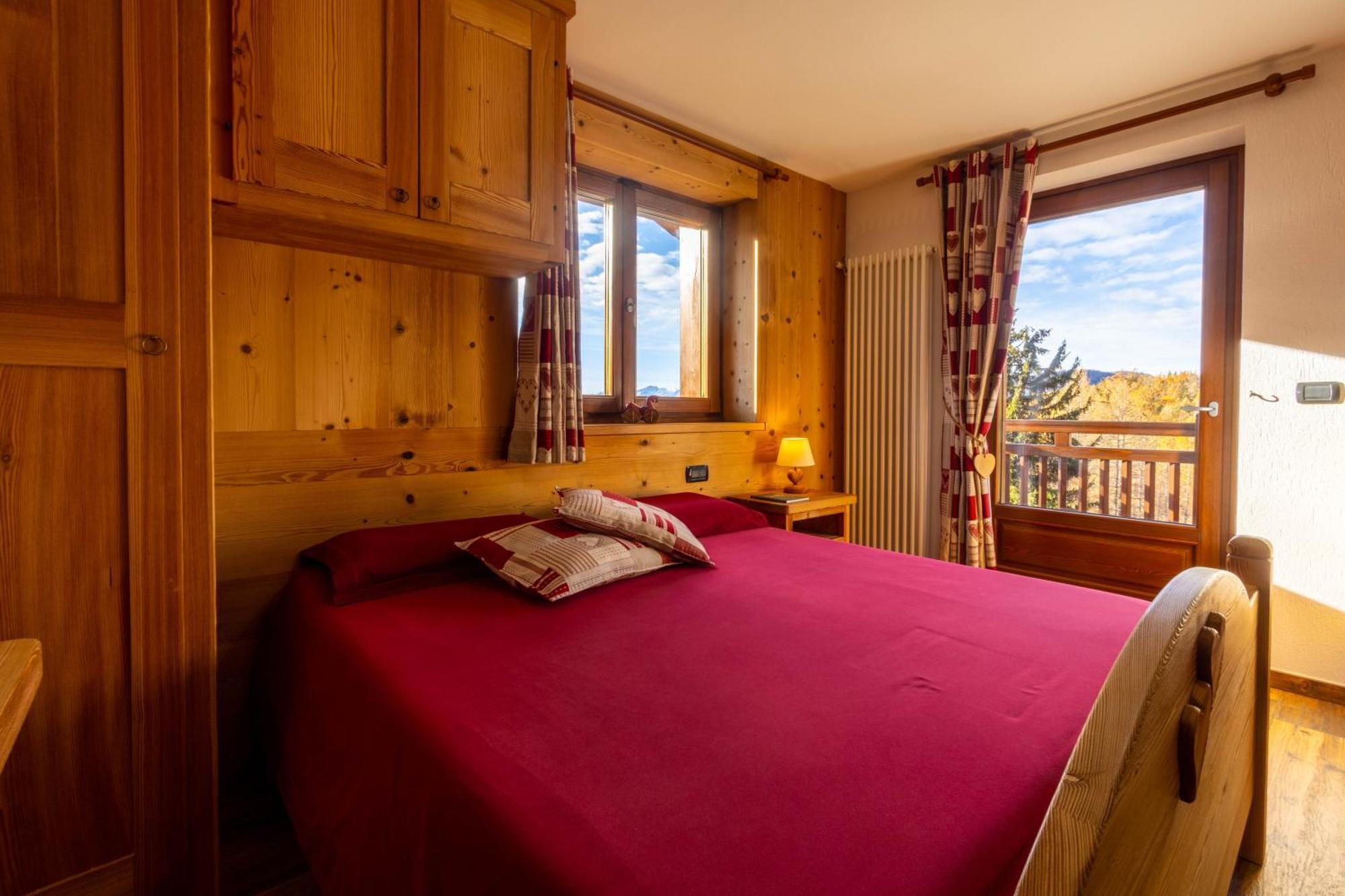Le Coin Des Melezes - Nature & Trek - Camere In Baita Di Montagna Brusson Bagian luar foto