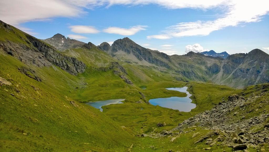 Le Coin Des Melezes - Nature & Trek - Camere In Baita Di Montagna Brusson Bagian luar foto